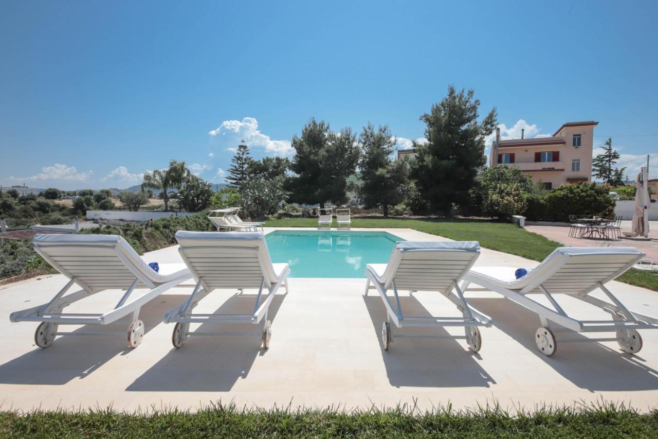 Villa Dyria Exclusive Swimming Pool Monopoli Exterior photo